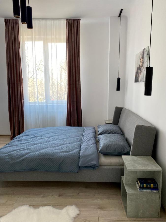 Dani'S Home Away From Home Oradea Exterior photo